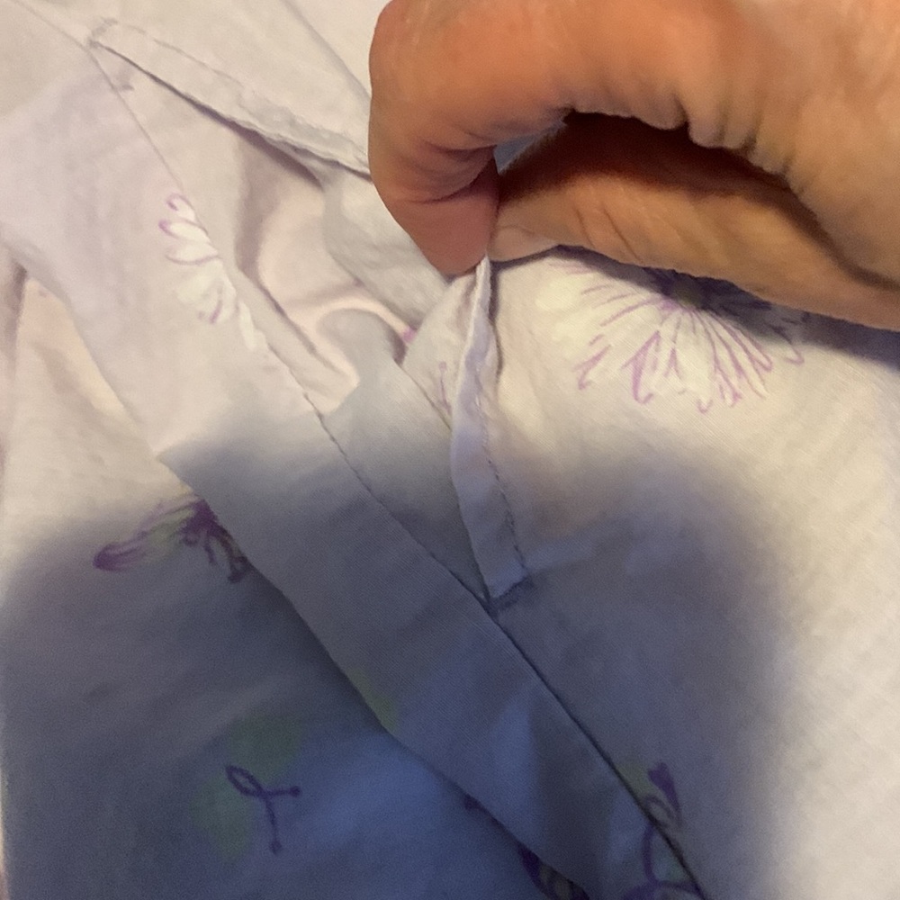Simply Basic. Lavender Robe with Snaps - Picture 6 of 6